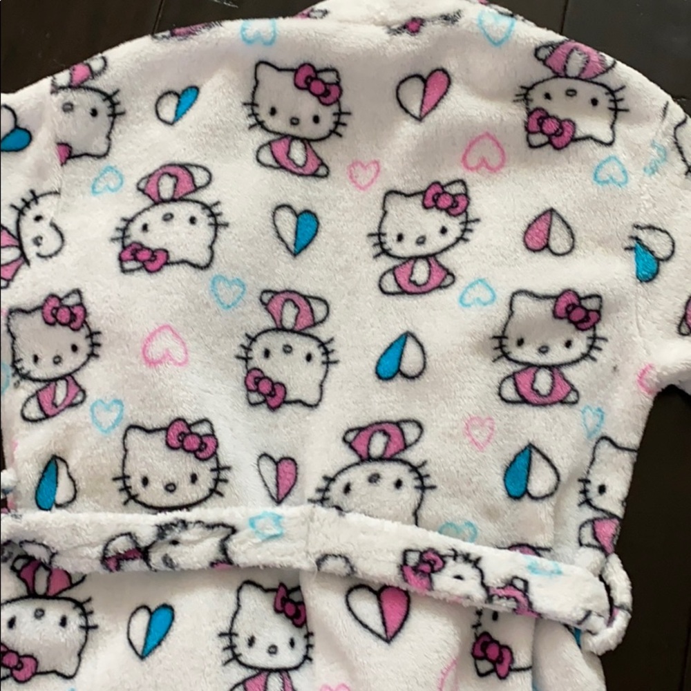 Hello Kitty Robe - Picture 11 of 11